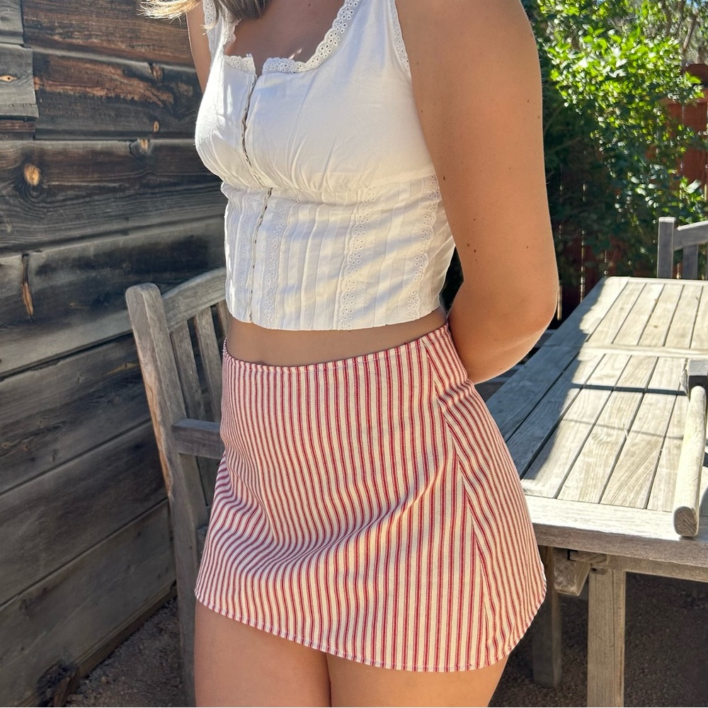 Daphne Top in White